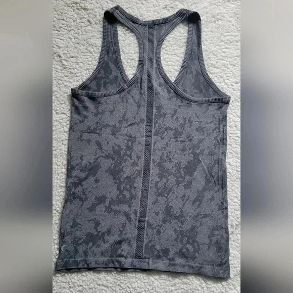 ZYIA Active Gray Splash Racer back Seamless Tank Top Size Medium - Picture 4 of 5